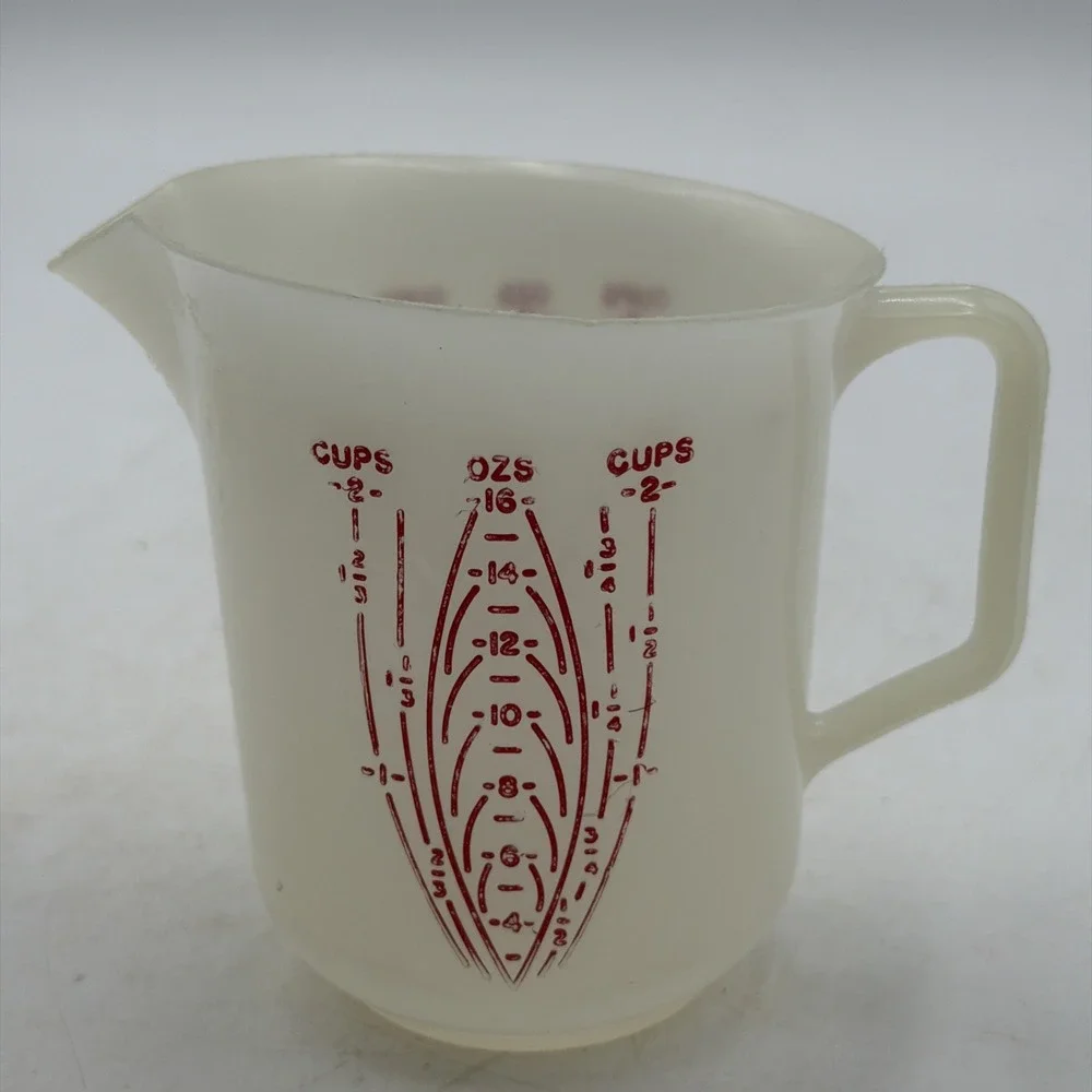 Vintage 50s Tupperware 134-2 Two Cup Measuring Pitcher Red Lettering